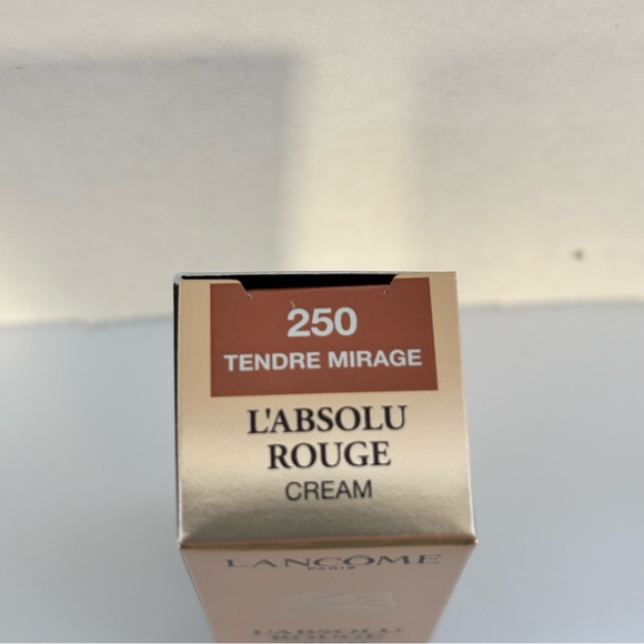 Lancôme L'Absolu Rouge Cream Lipstick 250 Tendre Mirage - Peachy Nude - Picture 8 of 8